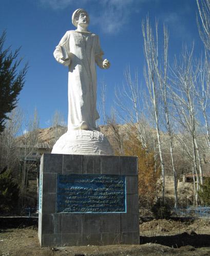 マフムード•カーシュガリーの墓