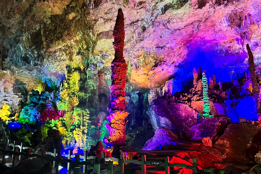 茘浦豊魚岩観光