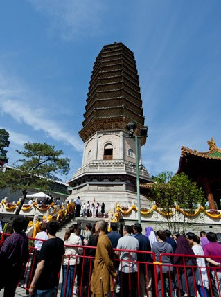 霊光寺仏牙舎利塔