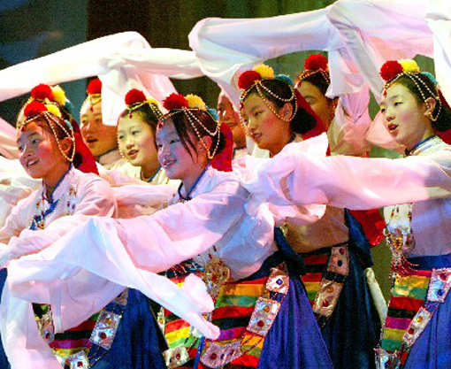 チベット民族舞踊のディナーショー